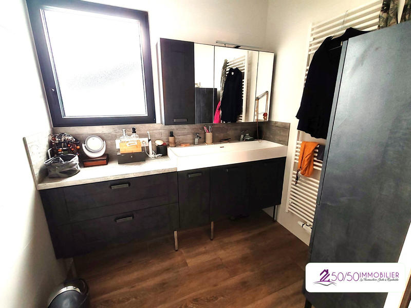 Maison contemporaine - 177 m² - 6 pièces