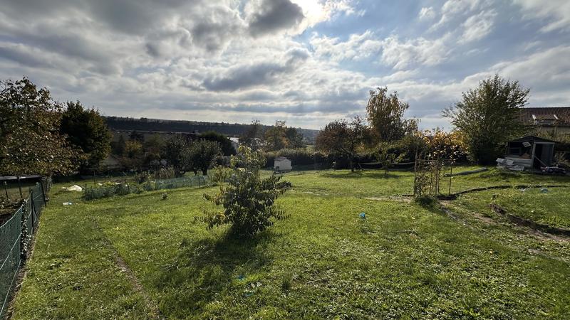 Terrain constructible - 1 000 m²