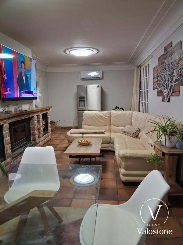 Maison - 205 m² - 5 pièces