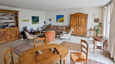 Appartement - 82 m² - 3 pièces