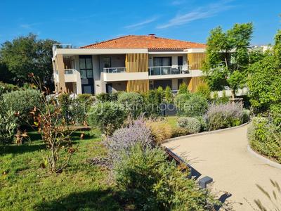 Appartement - 107 m² - 4 pièces