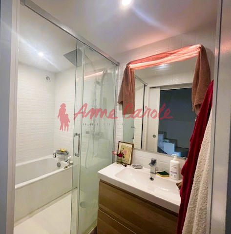 Maison - 187 m² - 8 pièces