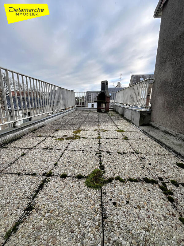 Maison - 185 m² - 10 pièces