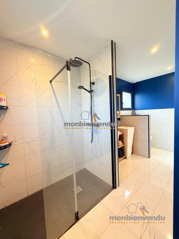 Maison traditionnelle - 117 m² - 4 pièces