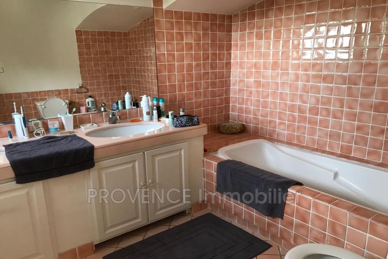 Villa - 300 m² - 8 pièces