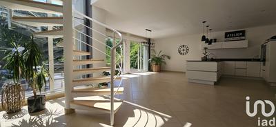 Maison - 159 m² - 5 pièces