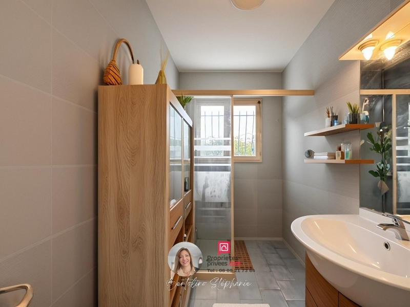 Maison - 200 m² - 6 pièces