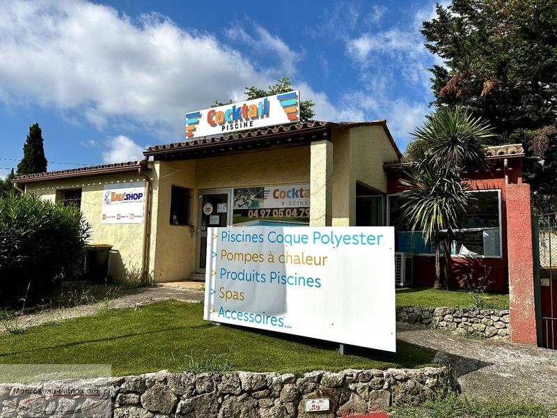 Local d'activités - 74 m² - 3 pièces