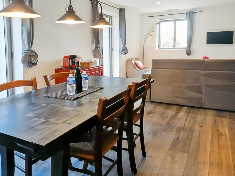 Maison - 400 m² - 15 pièces