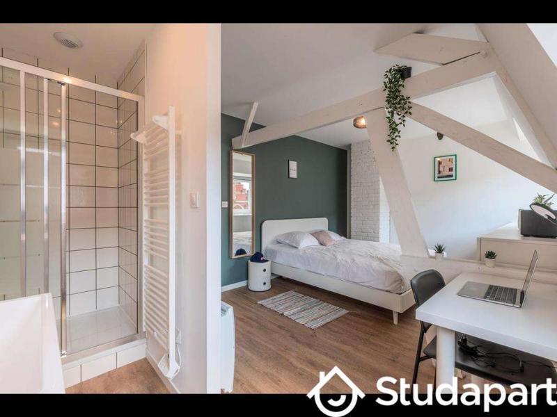 Chambre - 12 m² - 1 pièce