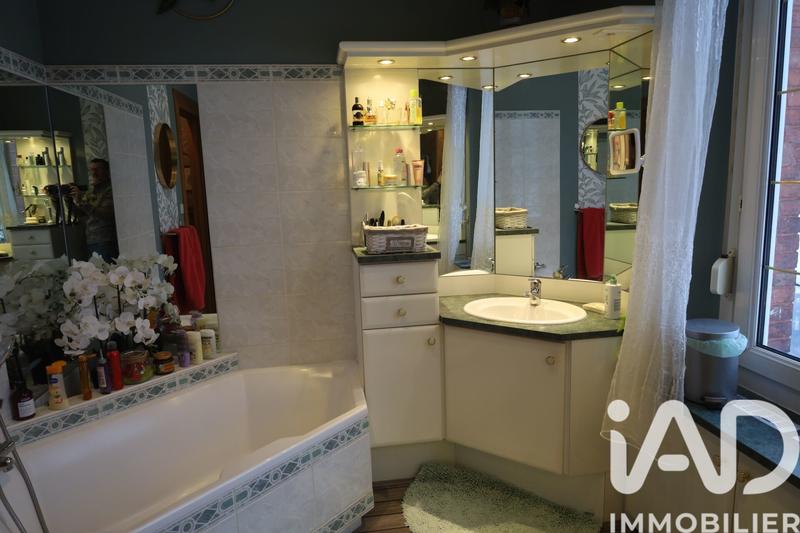 Maison - 273 m² - 7 pièces