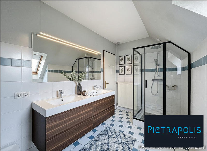 Maison - 130 m² - 6 pièces