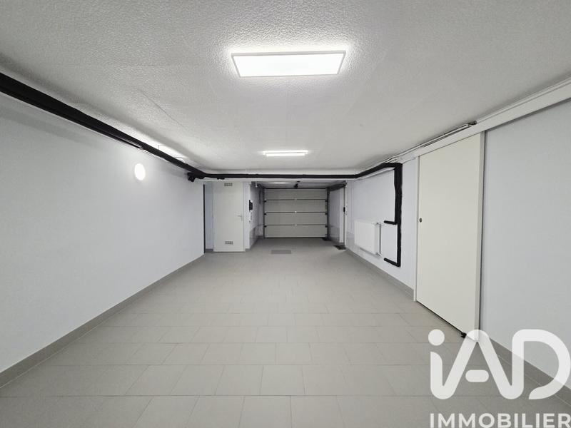 Maison - 183 m² - 10 pièces