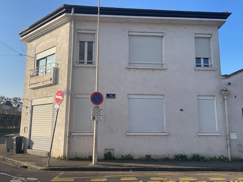 Local d'activité / Entrepôt - 1 010 m²