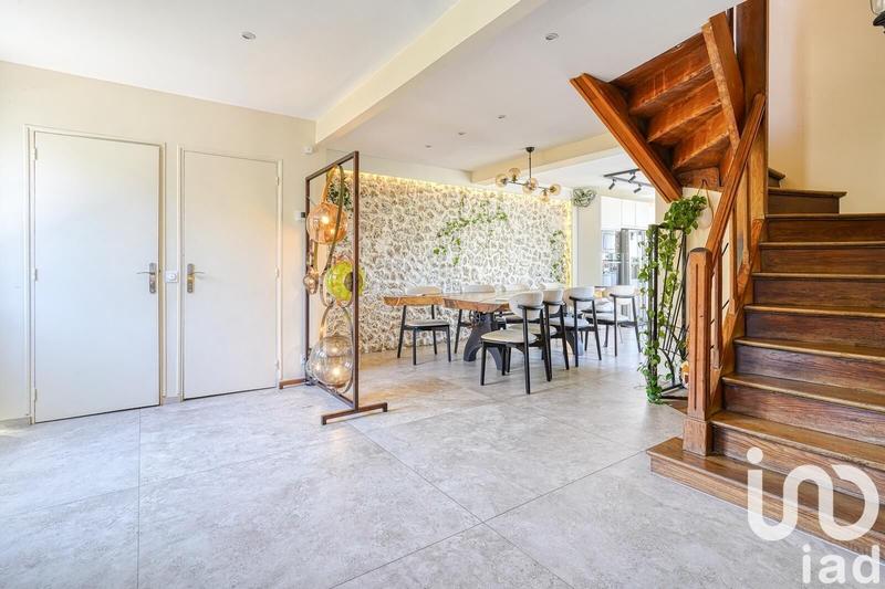 Maison - 140 m² - 5 pièces