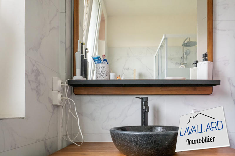 Maison traditionnelle - 110 m² - 7 pièces