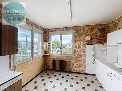 Demeure - 92 m² - 6 pièces