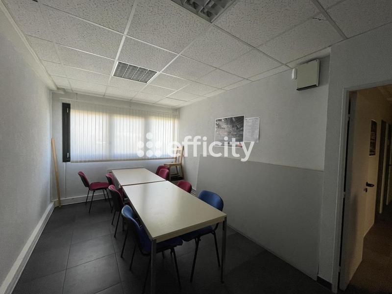 Bureau - 121 m² - 4 pièces