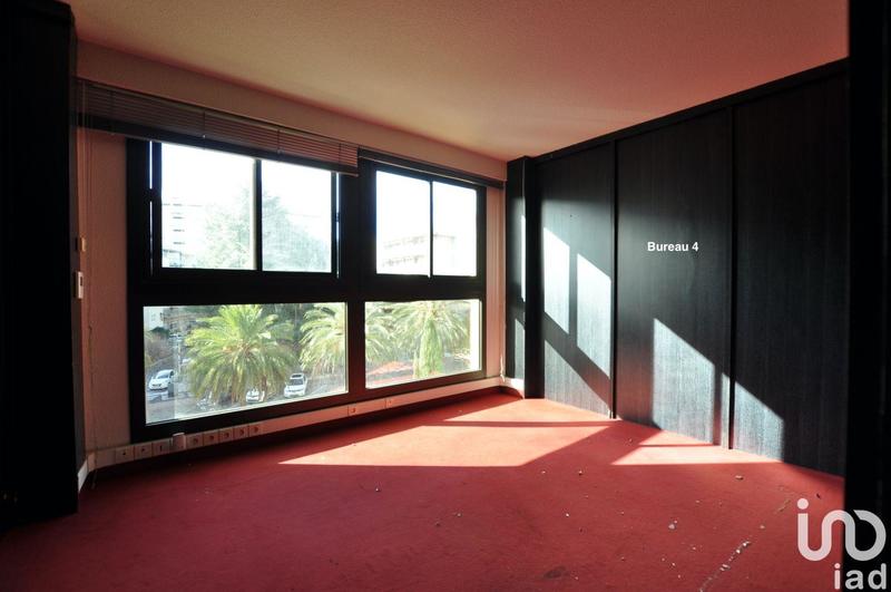 Local commercial - 115 m²