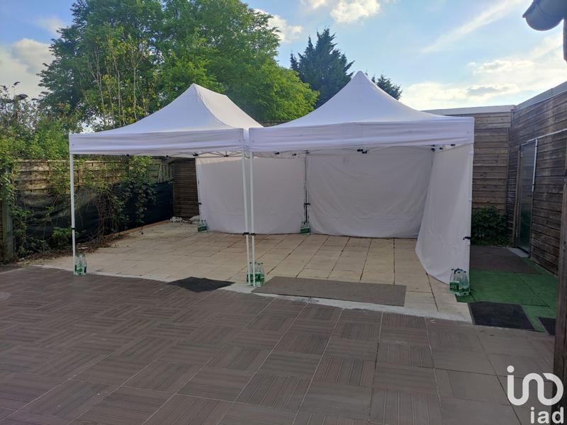 Local commercial - 1 500 m²