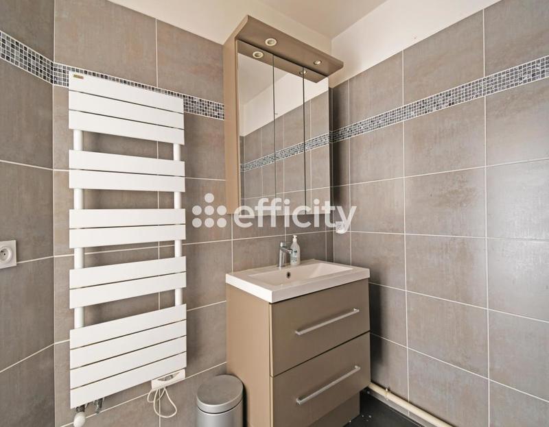 Appartement - 93 m² - 4 pièces
