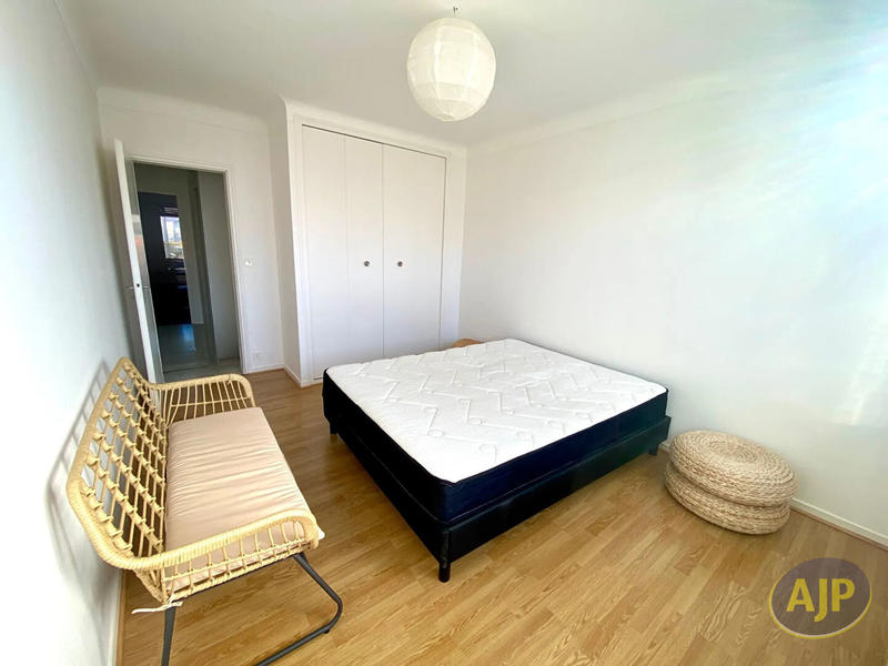 Appartement - 60 m² - 2 pièces