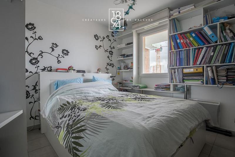 Appartement - 90 m² - 5 pièces