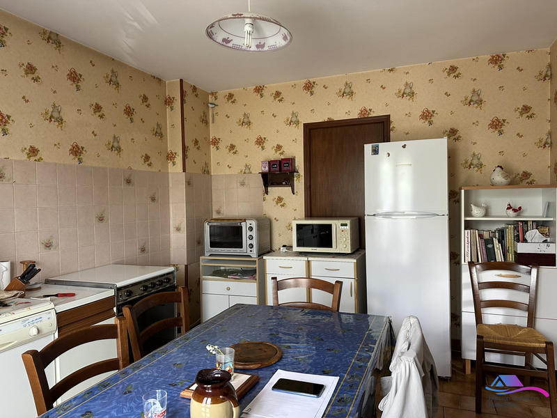 Maison - 104 m² - 4 pièces