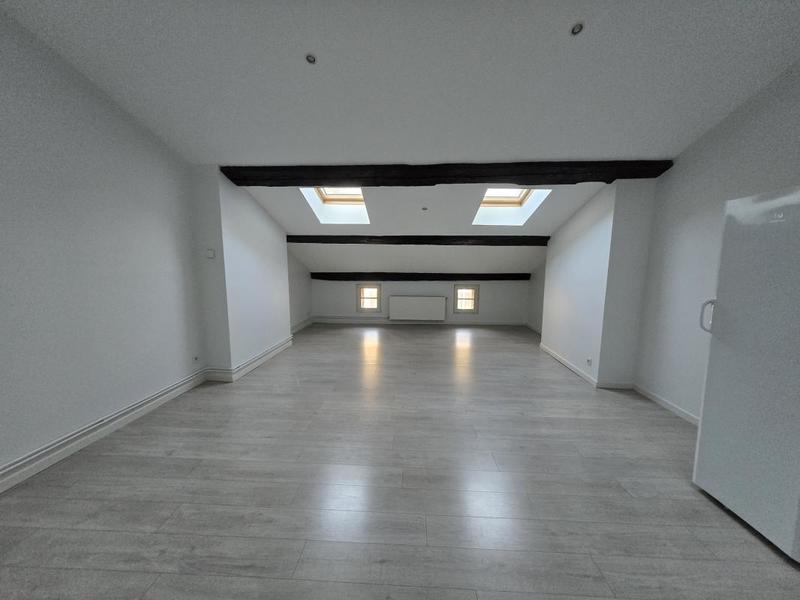 Appartement - 65 m² - 2 pièces