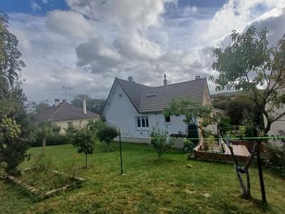 Maison traditionnelle - 128 m² - 5 pièces