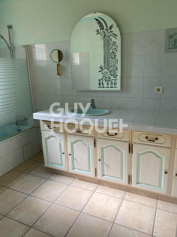 Maison - 93 m² - 4 pièces