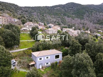 Maison - 139 m² - 6 pièces