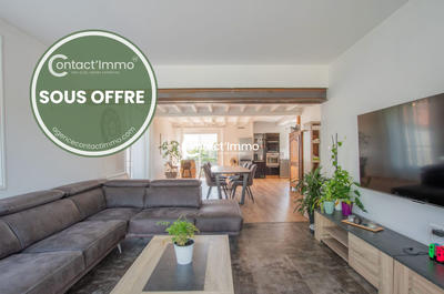 Maison - 220 m² - 7 pièces