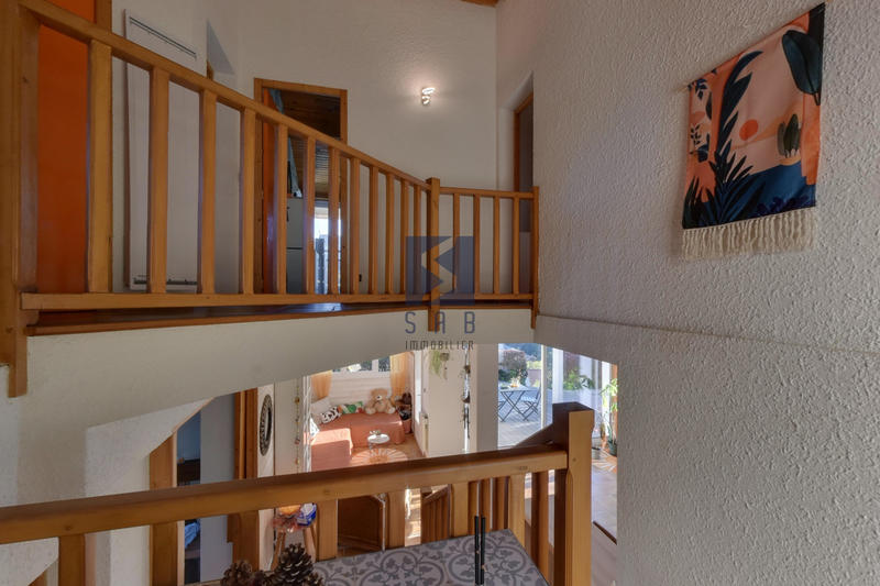 Maison - 140 m² - 6 pièces