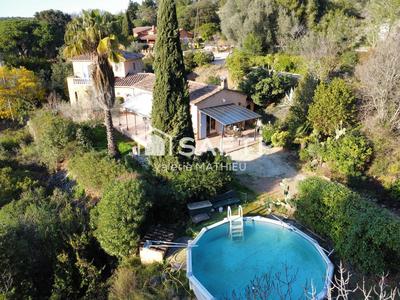 Maison - 137 m² - 4 pièces