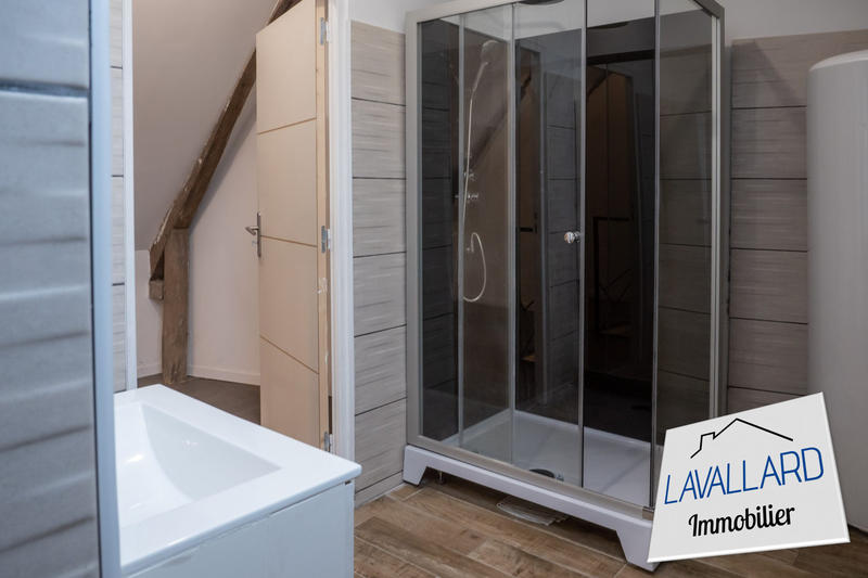 Maison traditionnelle - 95 m² - 5 pièces