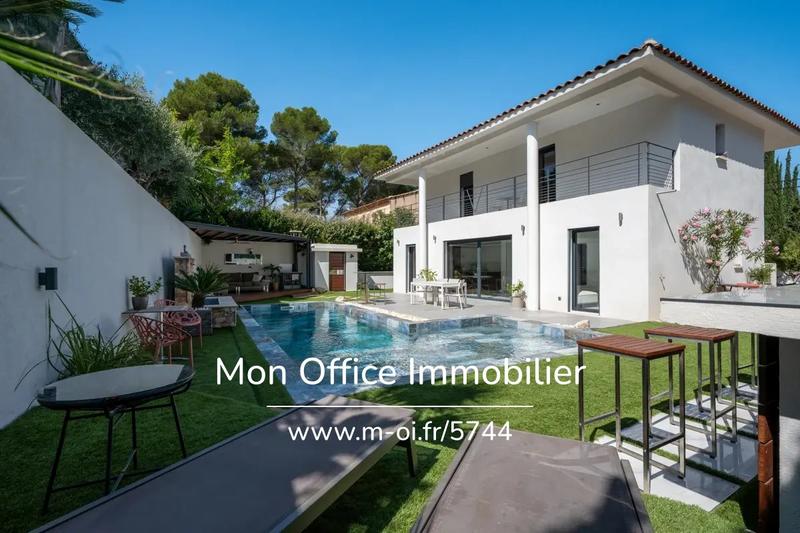 Villa - 138 m² - 5 pièces