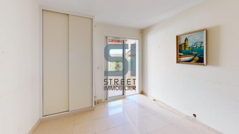 Maison - 408 m² - 8 pièces