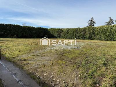 Terrain - 625 m²