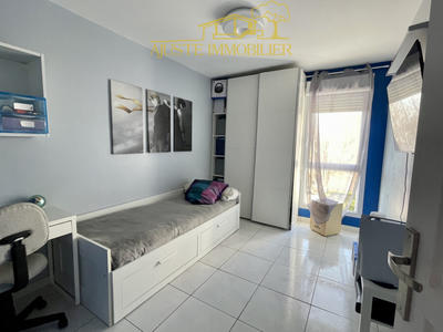 Appartement - 84 m² - 4 pièces