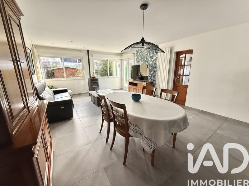 Maison - 122 m² - 6 pièces