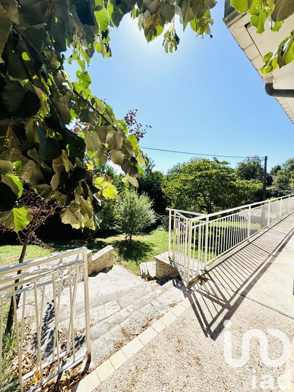 Maison - 240 m² - 6 pièces