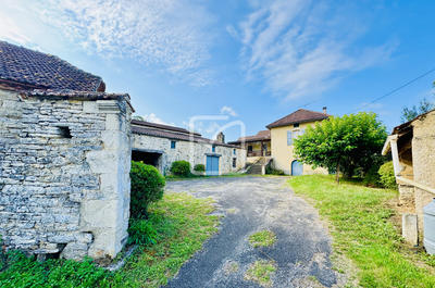 Maison - 137 m² - 6 pièces