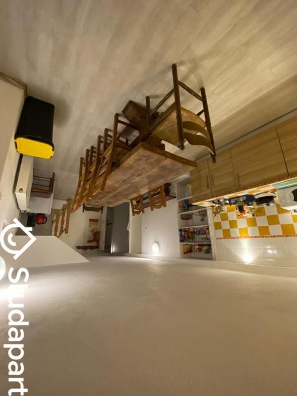 Chambre - 11 m² - 1 pièce