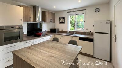 Maison - 99 m² - 5 pièces