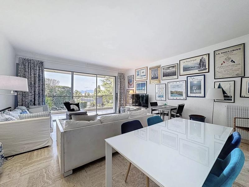 Appartement - 85 m² - 3 pièces