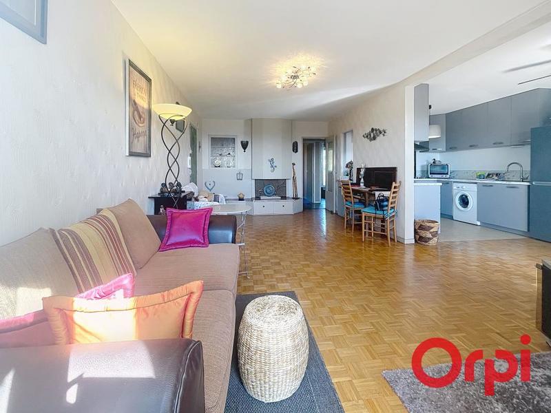 Appartement - 70 m² - 3 pièces