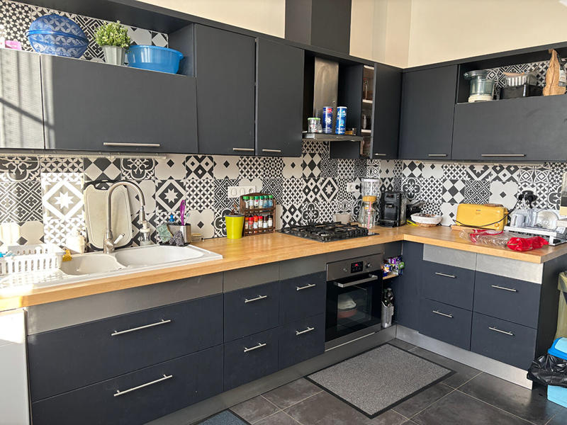 Maison - 245 m² - 9 pièces