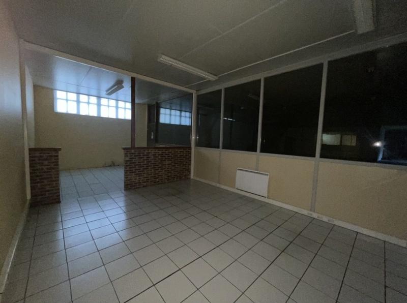 Local commercial - 629 m² - 14 pièces