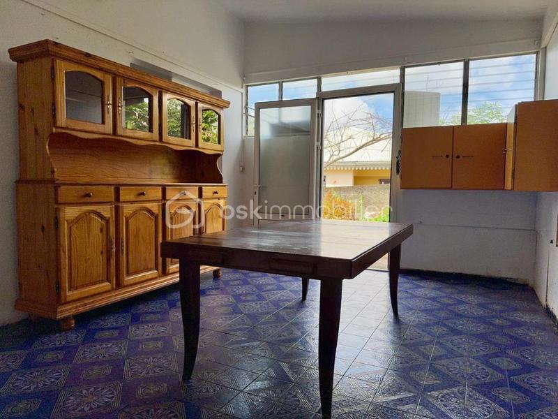 Maison - 100 m² - 6 pièces